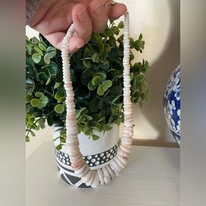 Vtg Authentic Hawiian Natural Puka Shell Choker Necklace Hook 17” Surfer Large